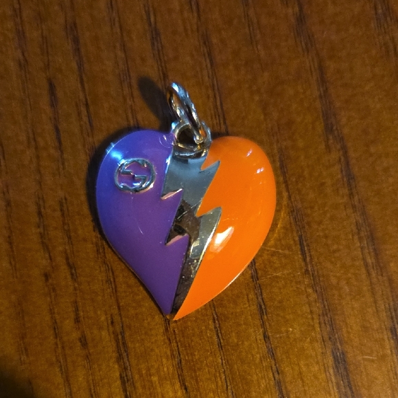 Gucci Jewelry - Gucci Vintage Pull Pendant